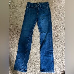 Women’s 27, Levi’s Dark Jeans